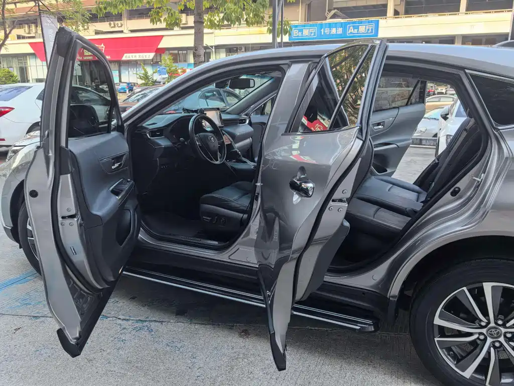 Toyota Harrier — миниатюра 15