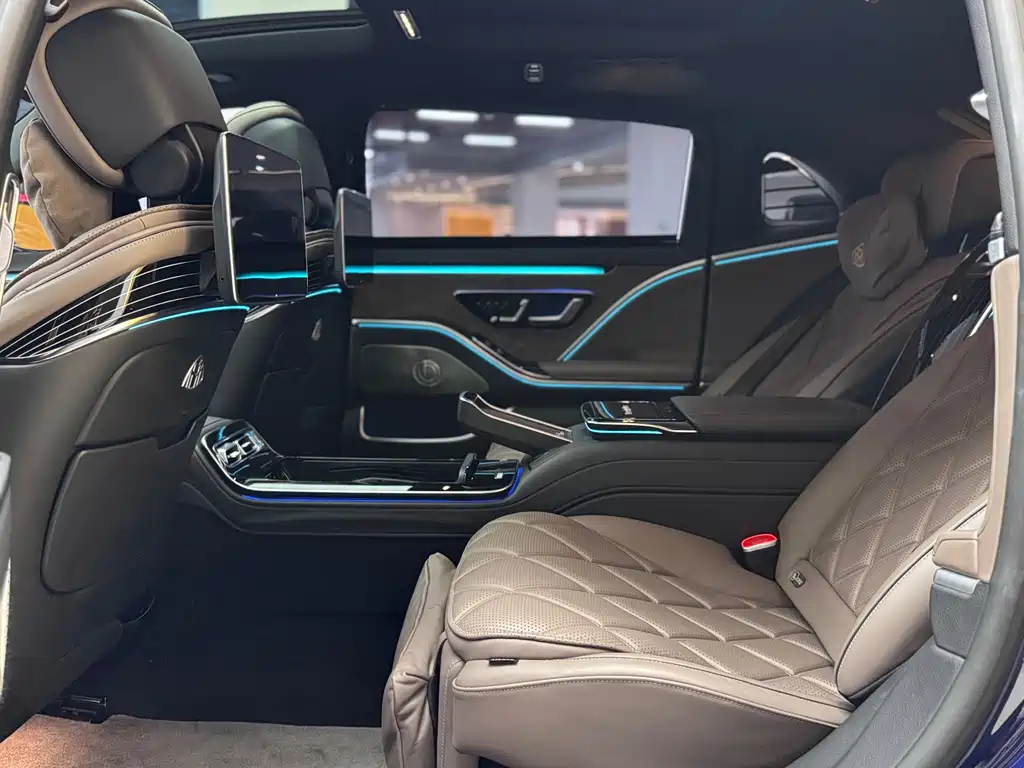 Mercedes-Benz S-Class — миниатюра 10