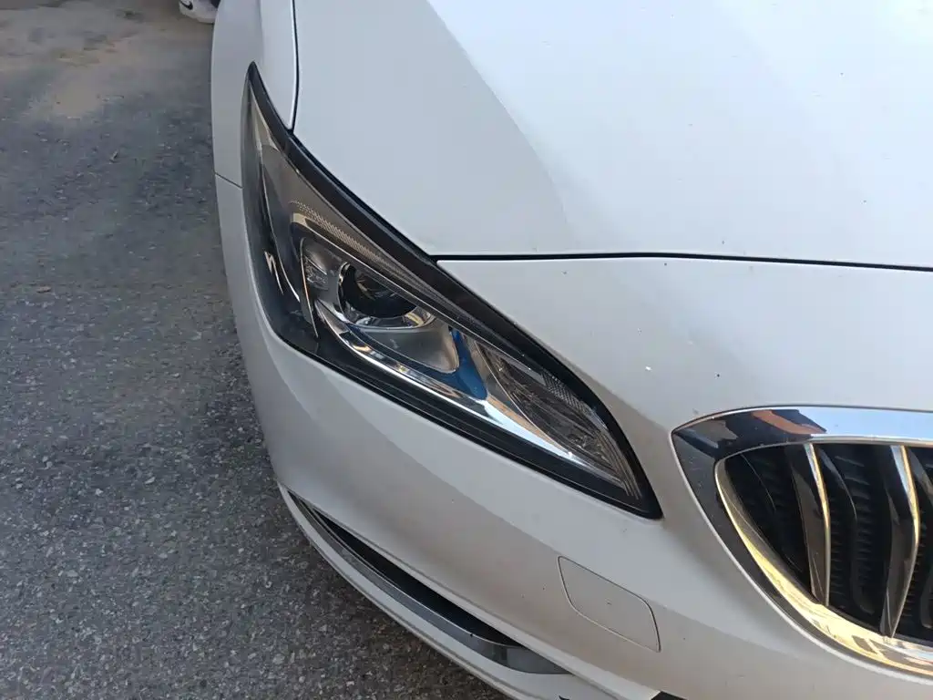 Buick Verano — миниатюра 7