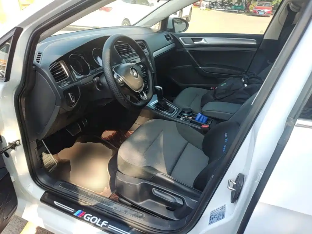 Volkswagen Golf — миниатюра 15