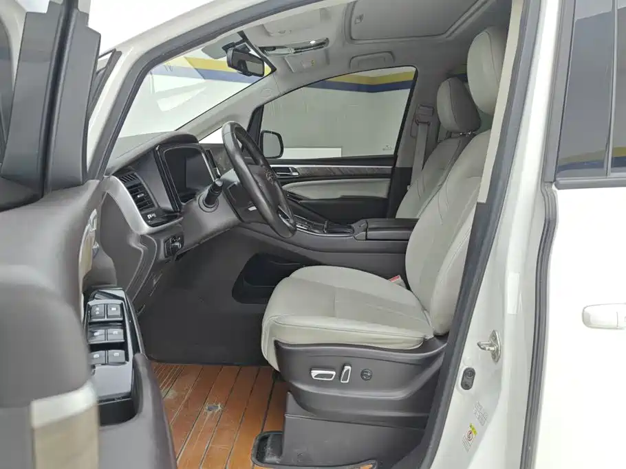 GAC Motor Trumpchi M8 — миниатюра 9