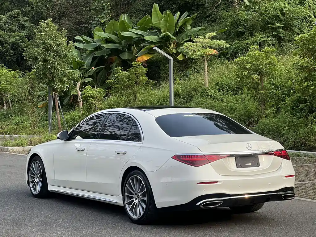 Mercedes-Benz S-Class — миниатюра 9