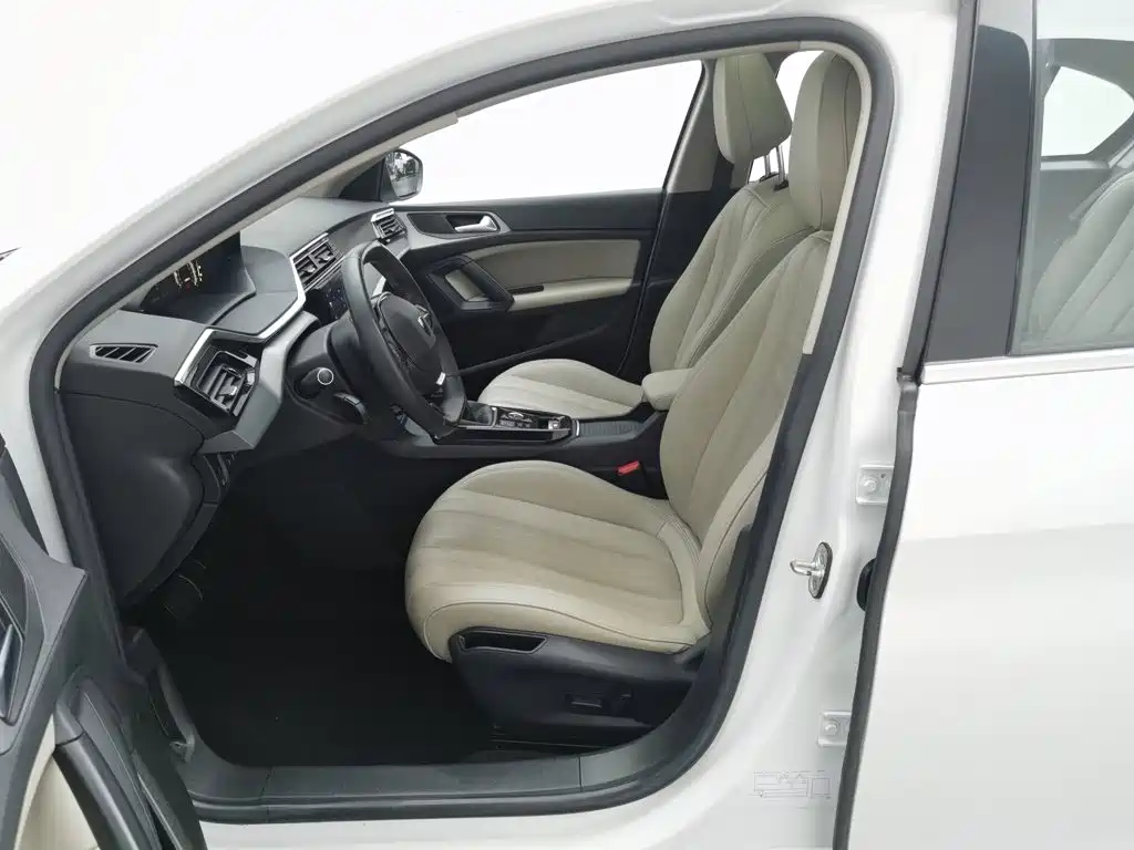 Peugeot 408 — миниатюра 10