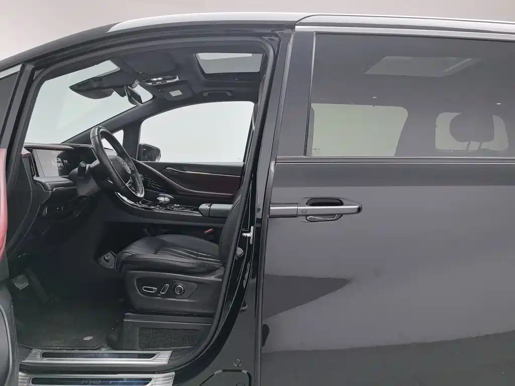 GAC Motor Trumpchi M8 — миниатюра 10