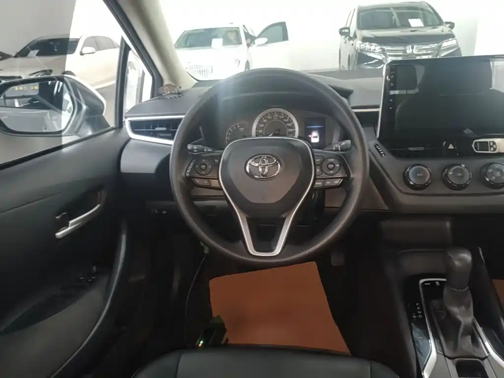Toyota Corolla — миниатюра 11