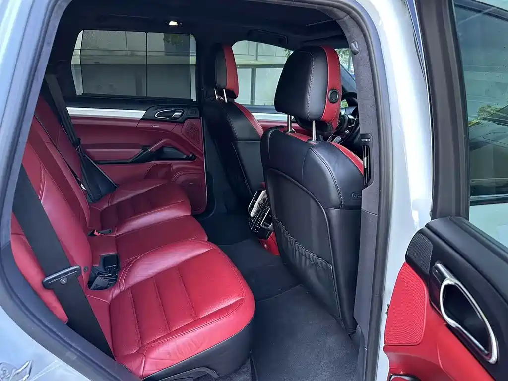 Porsche Cayenne 2015 Cayenne Turbo 4.8T
