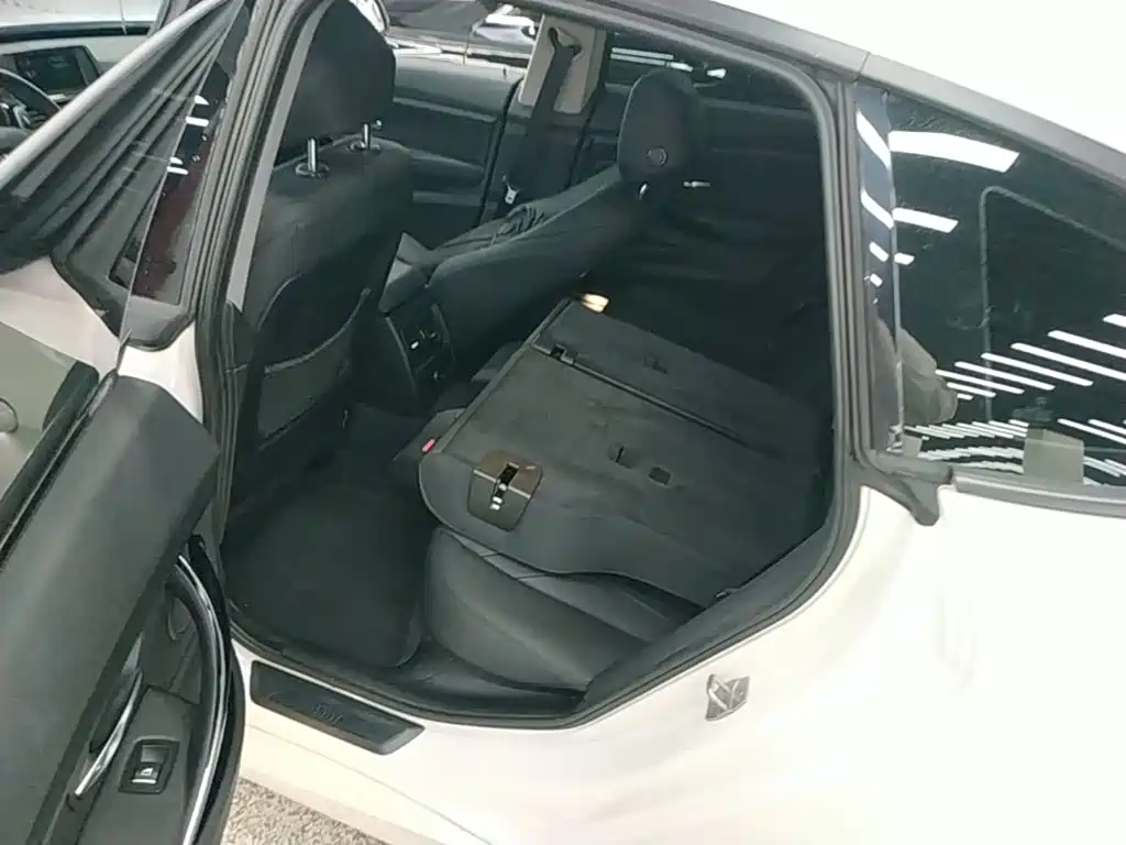 BMW 3 Series GT — миниатюра 17