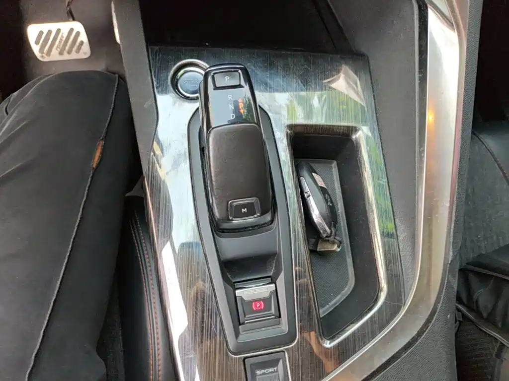 Peugeot 5008 — миниатюра 10