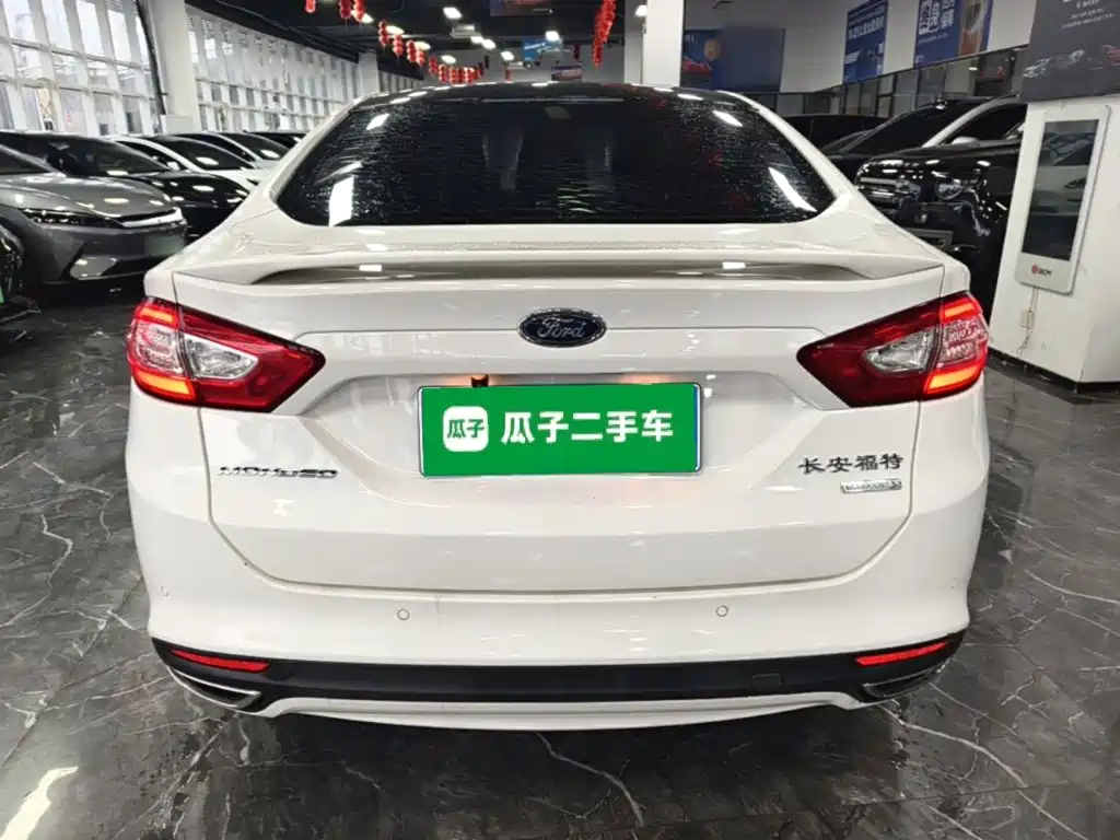 Ford Mondeo — миниатюра 6