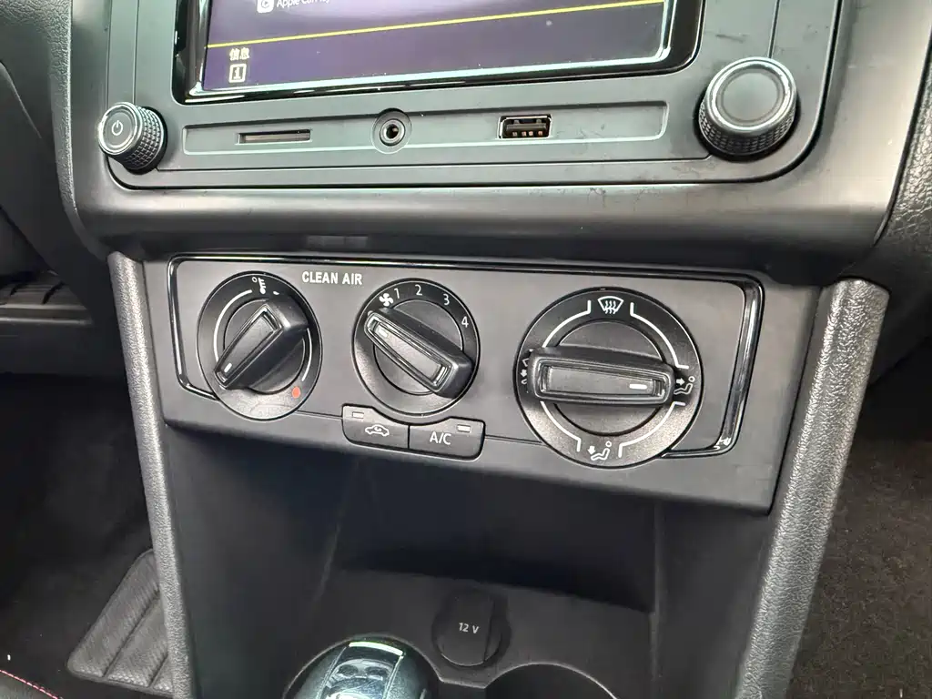 Volkswagen Polo — миниатюра 16