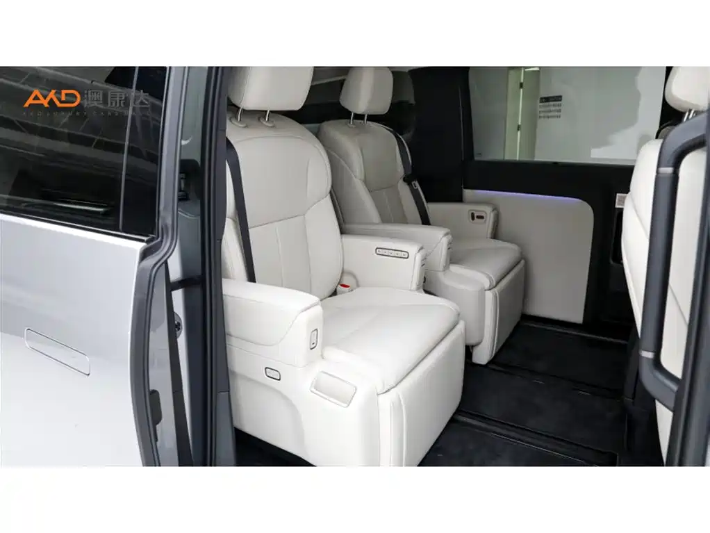 Li Auto Li MEGA — миниатюра 8