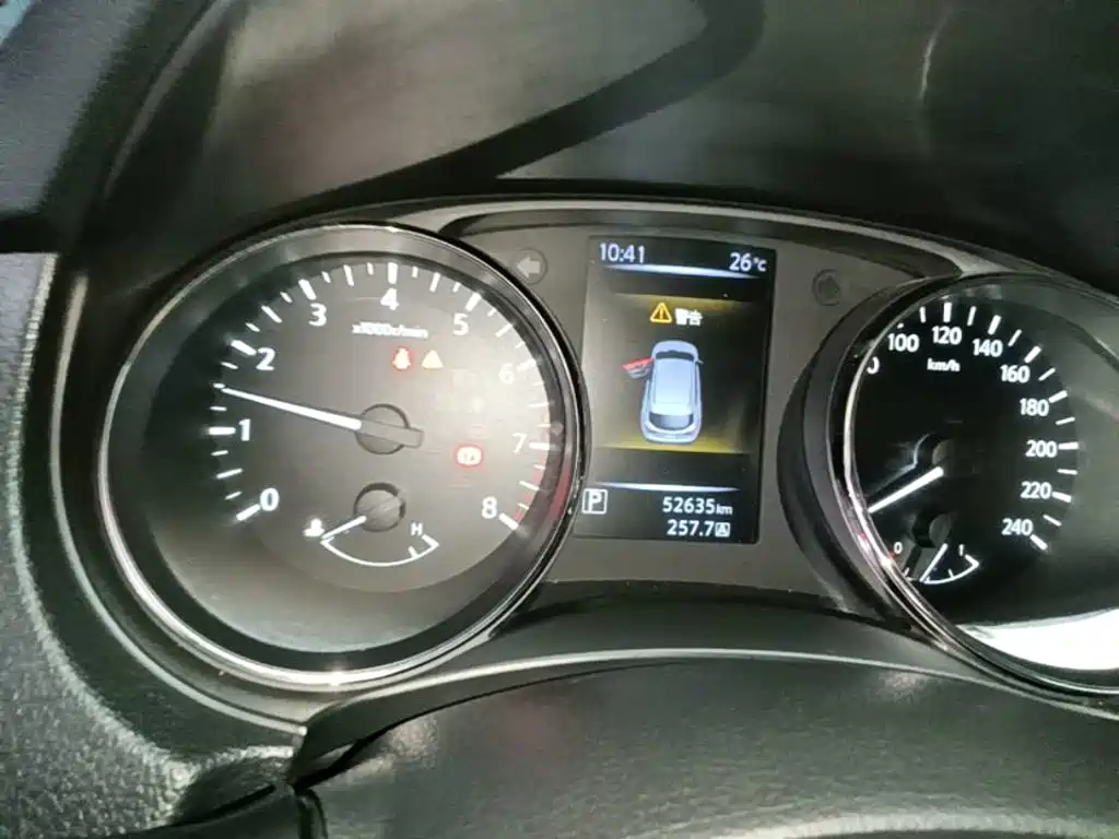 Nissan Qashqai — миниатюра 12
