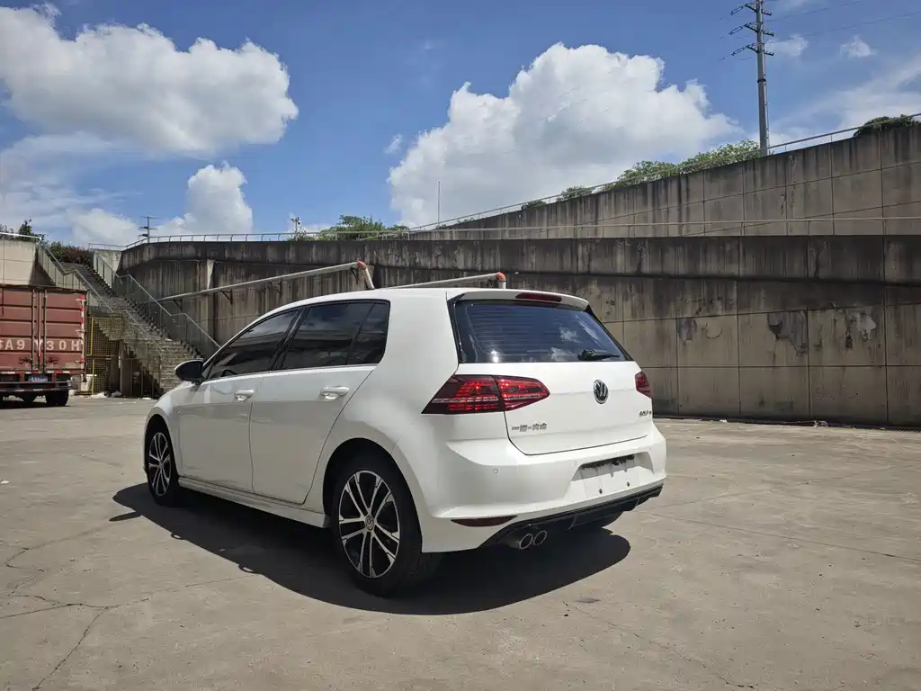 Volkswagen Golf — миниатюра 17