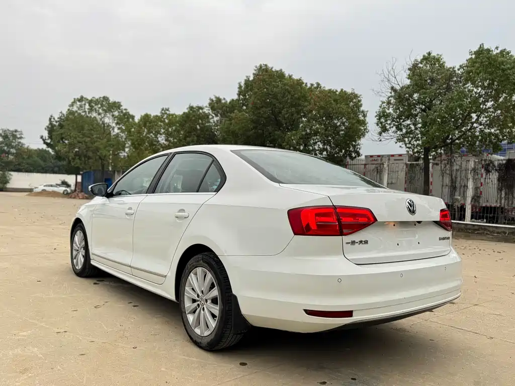 Volkswagen Sagitar — миниатюра 6