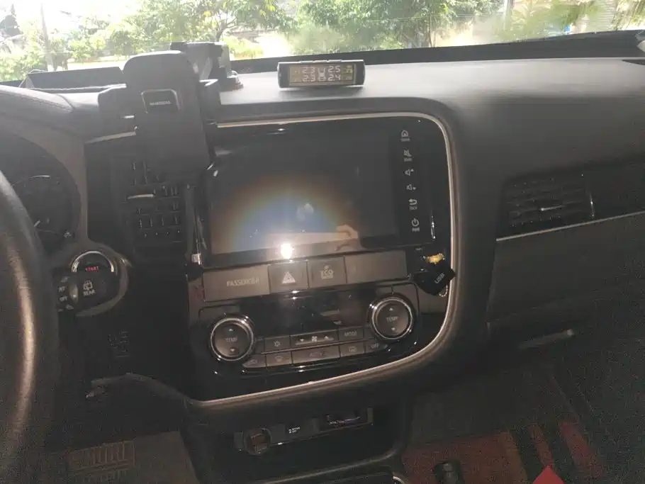 Mitsubishi Outlander — миниатюра 13