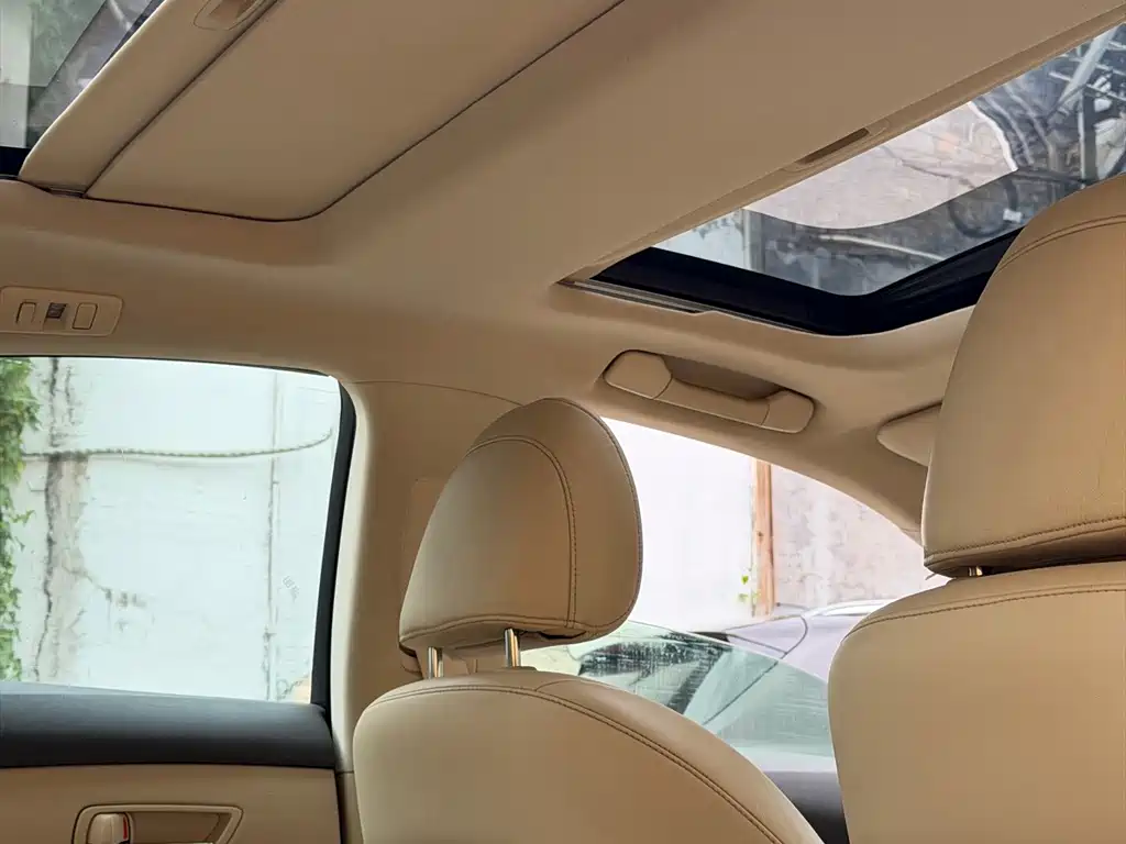 Lexus ES — миниатюра 6