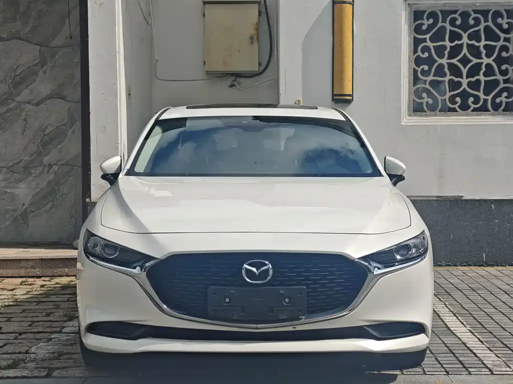 Mazda 3 Axela — миниатюра 2