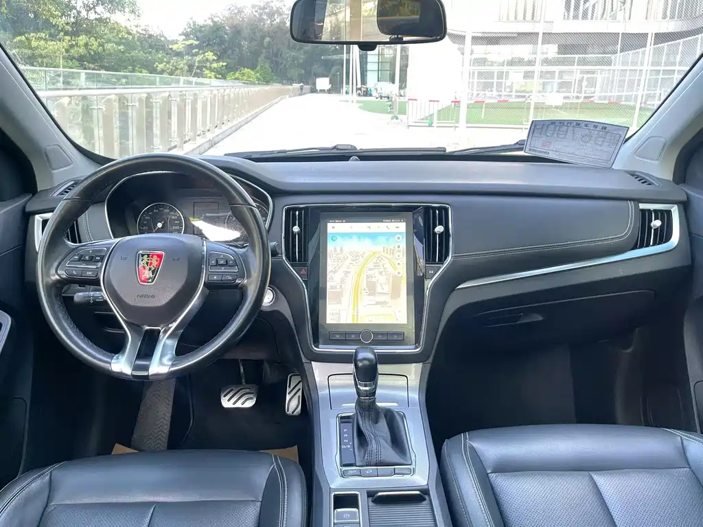 Roewe RX5 — миниатюра 8
