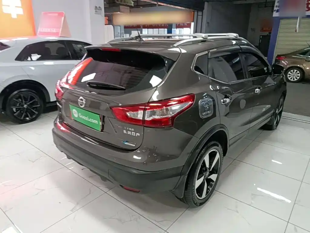 Nissan Qashqai — миниатюра 7