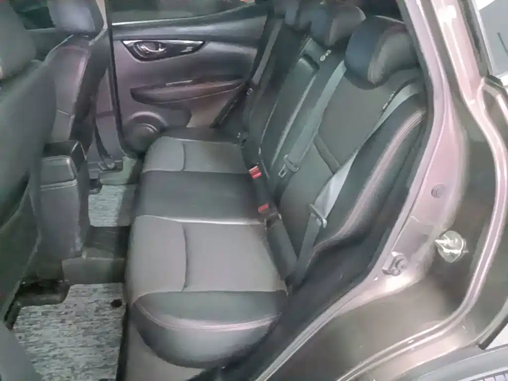 Nissan Qashqai — миниатюра 17