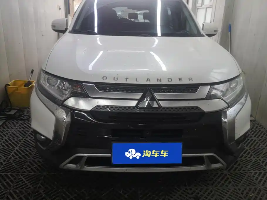 Mitsubishi Outlander — миниатюра 2