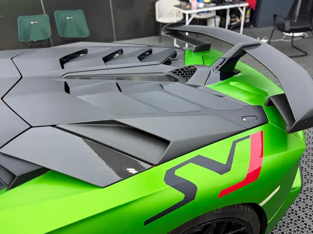 Lamborghini Aventador — миниатюра 3