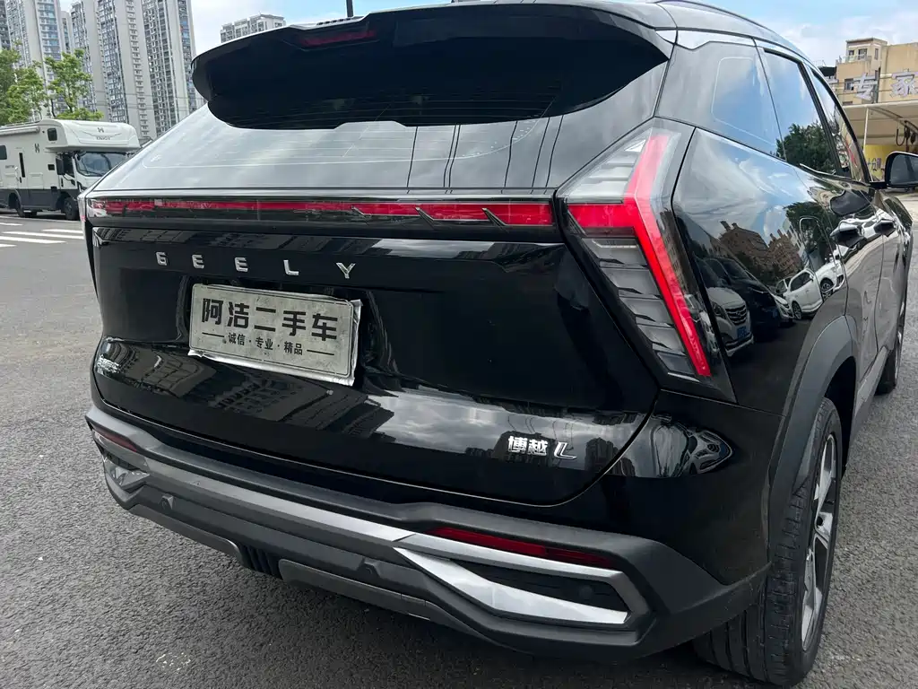 Geely Boyue L — миниатюра 28