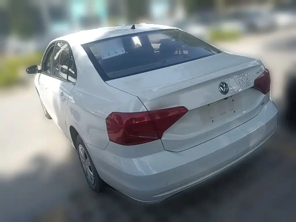 Volkswagen Jetta — миниатюра 7