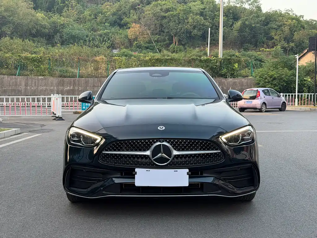 Mercedes-Benz C-Class — миниатюра 2