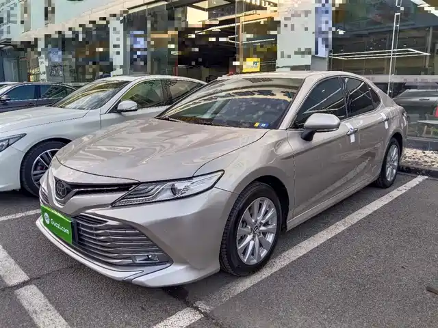 TOYOTA CAMRY 2021