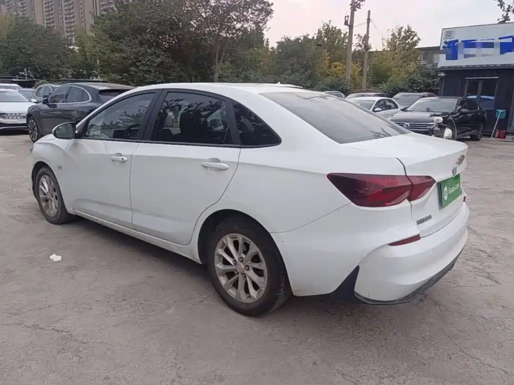 Chevrolet Monza — миниатюра 5
