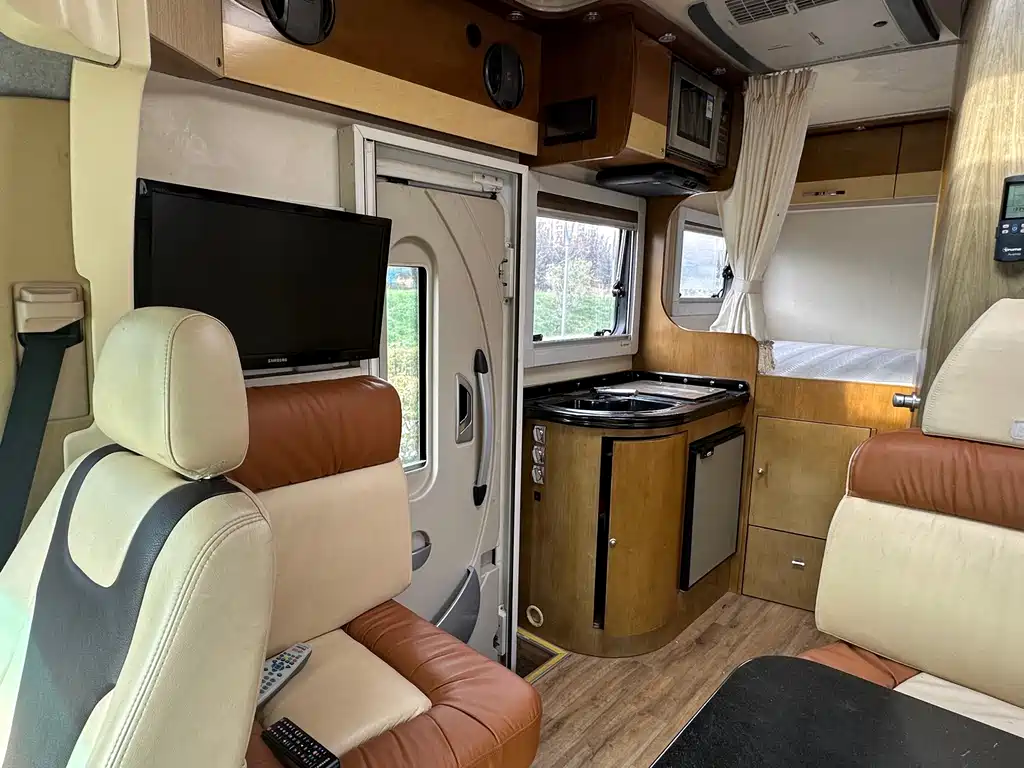 Mercedes-Benz Sprinter — миниатюра 12