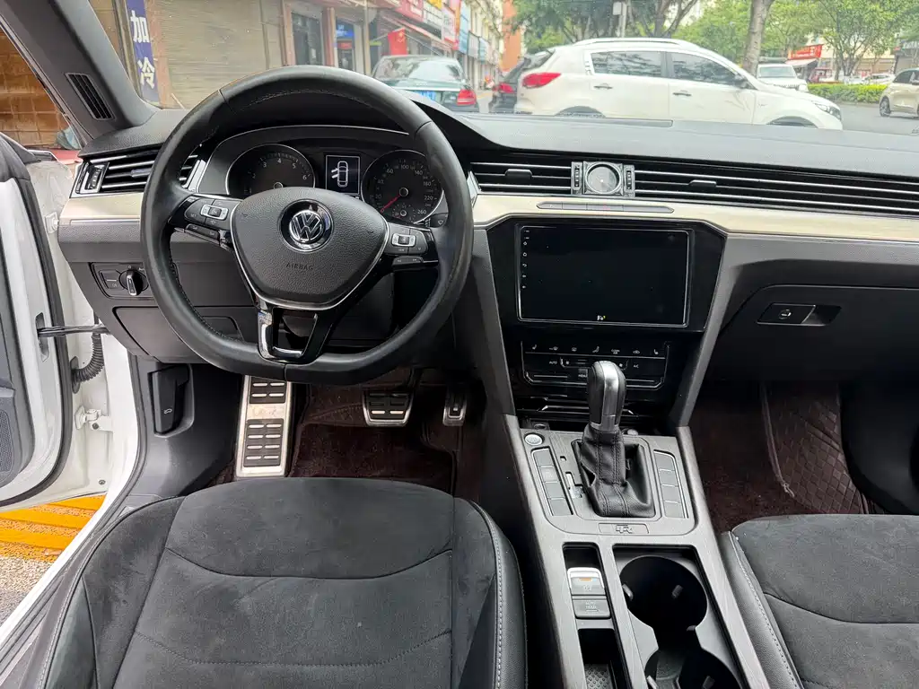 Volkswagen FAW - Passat CC CC 2020 330TSI VI