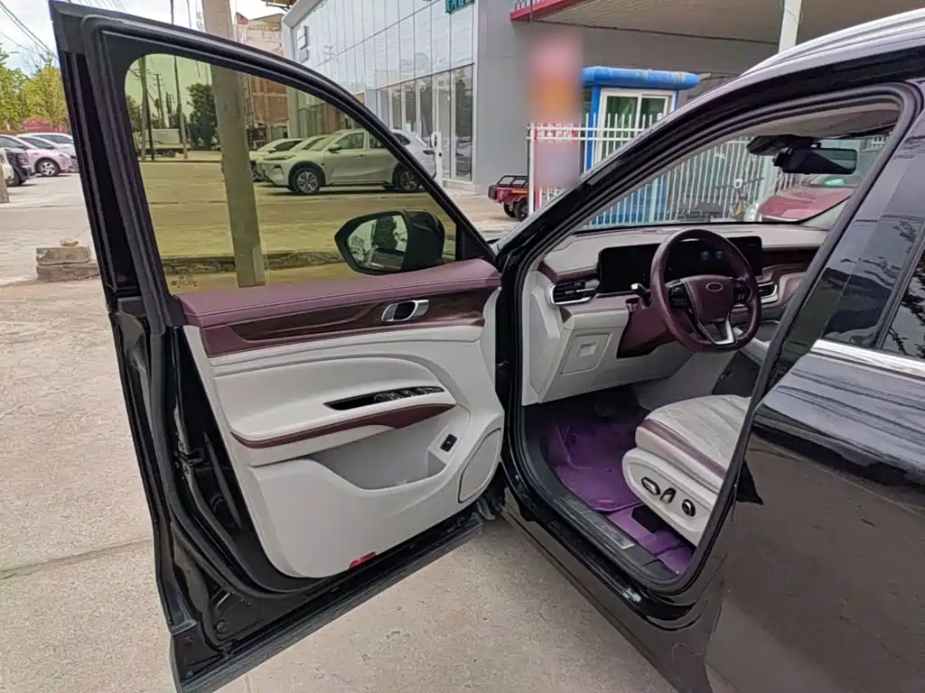 Ford Equator — миниатюра 16