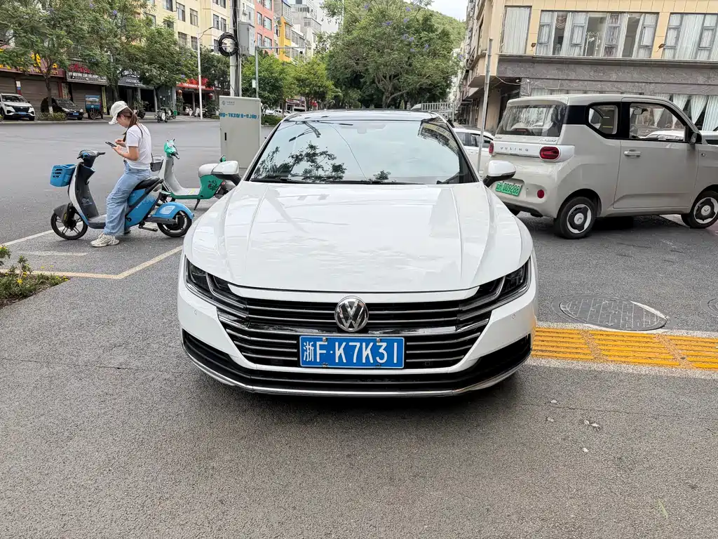 Volkswagen FAW - Passat CC CC 2020 330TSI VI