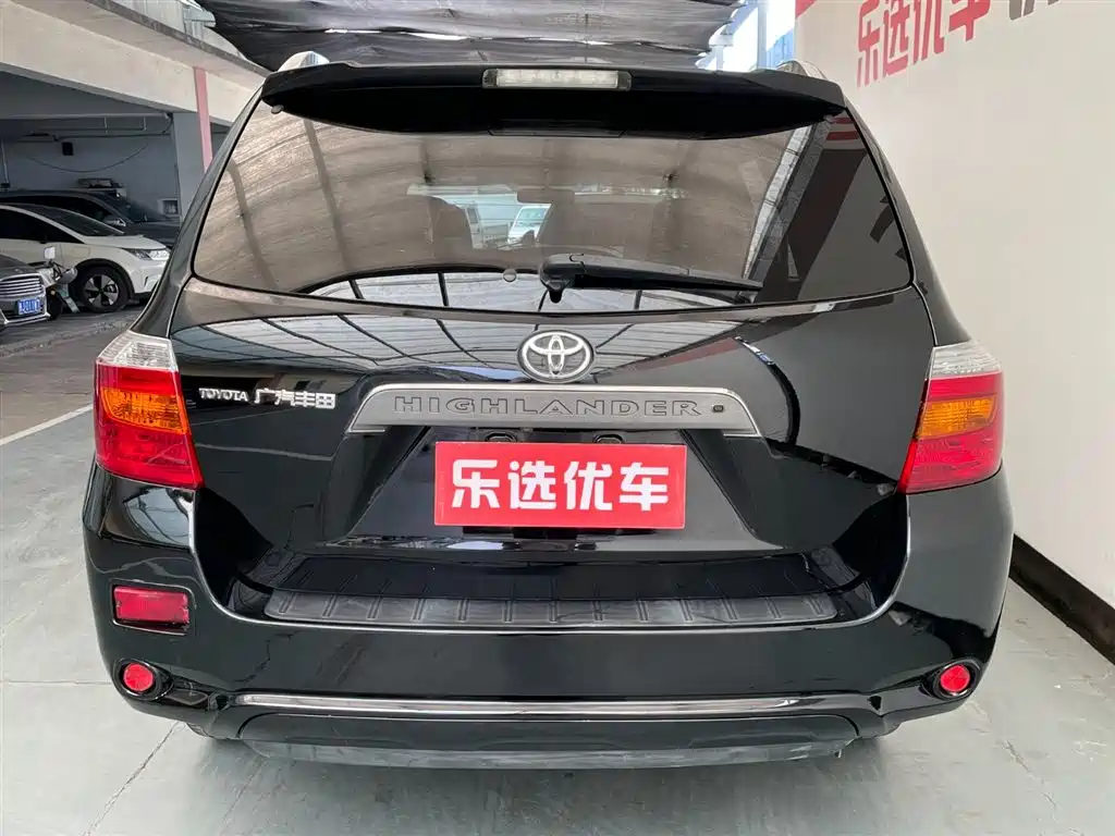 Toyota Highlander 2009 2.7L 5 мест Sport