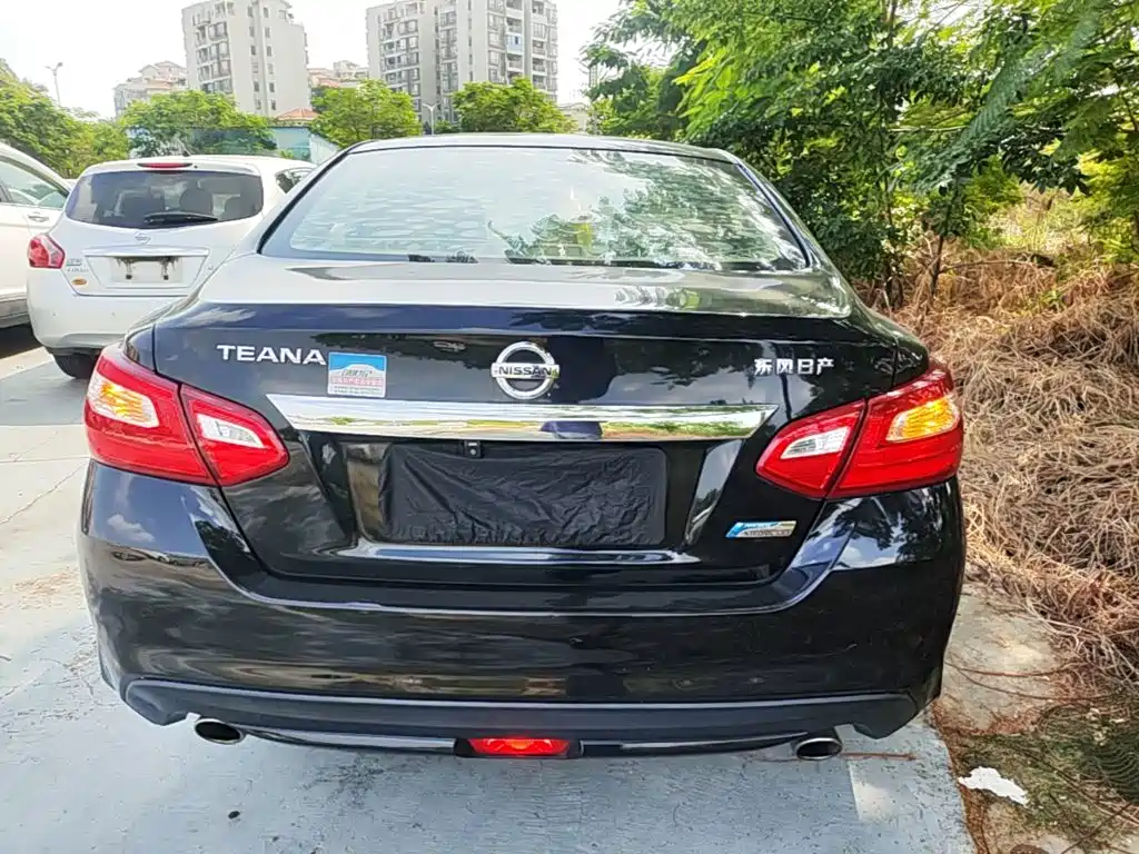 Nissan Teana — миниатюра 6