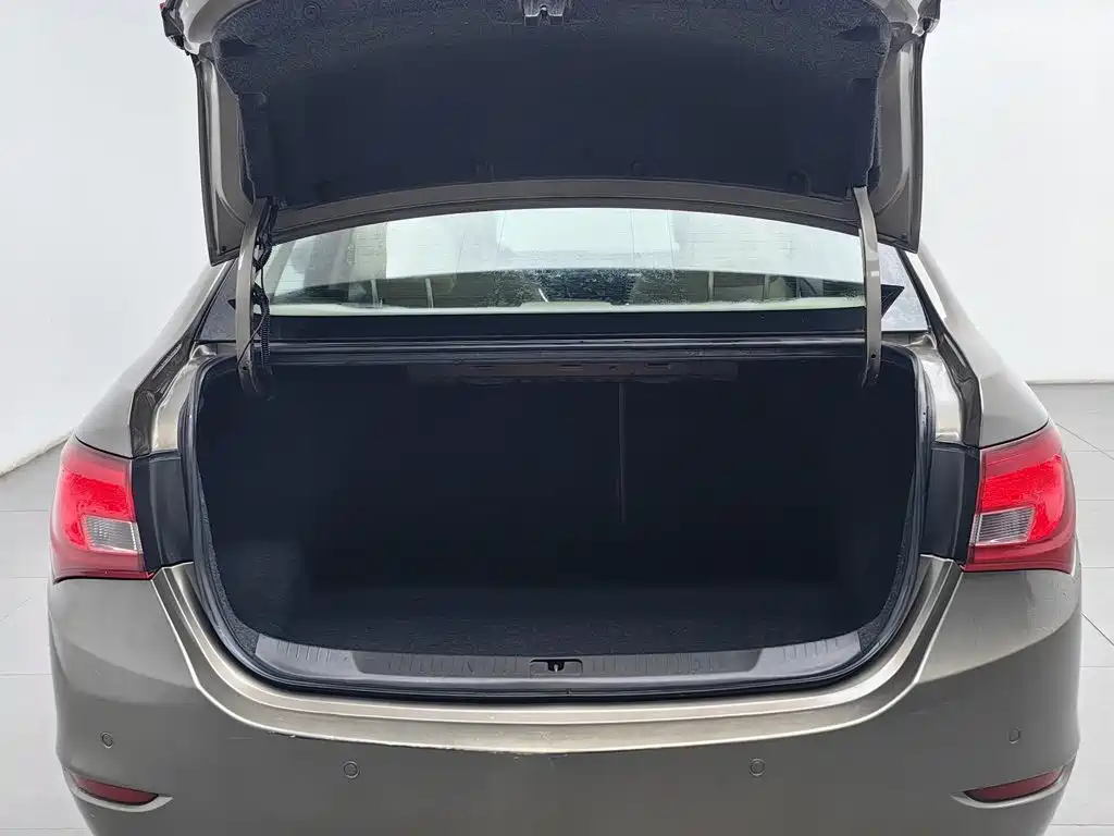 Buick Excelle — миниатюра 16