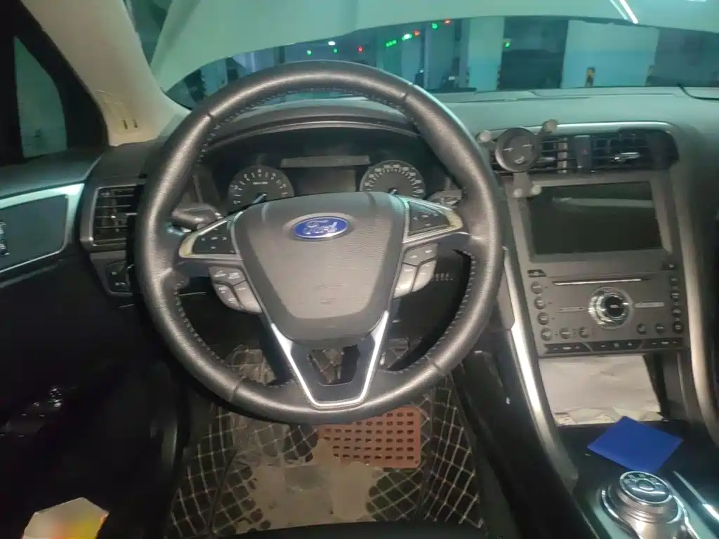 Ford Mondeo 2018 EcoBoost 180 Fashion V