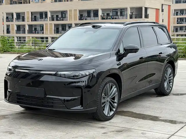 Leapmotor C16