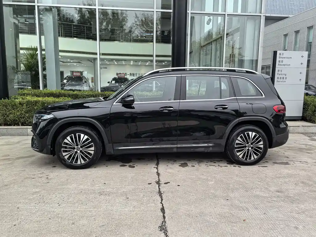 Mercedes-Benz EQB — миниатюра 3