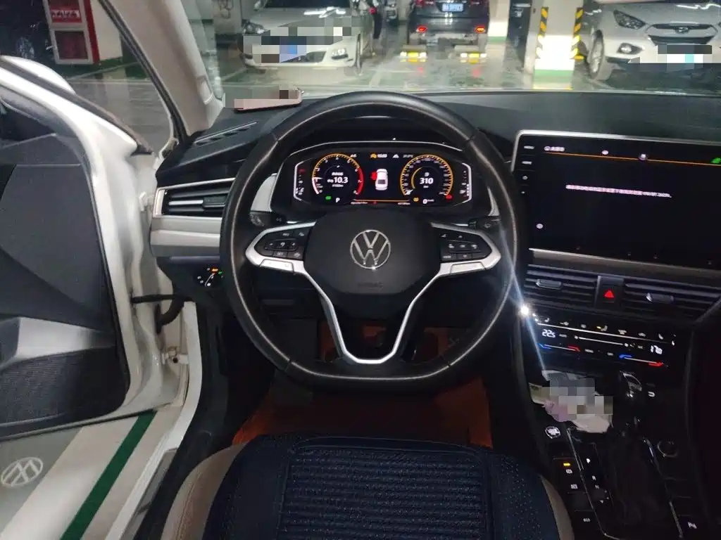 Volkswagen Bora — миниатюра 3