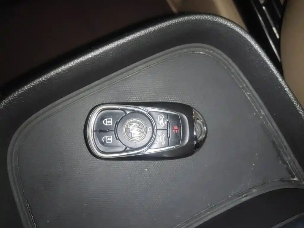 Buick GL8 — миниатюра 9