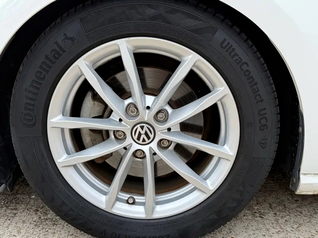 Volkswagen Golf — миниатюра 12