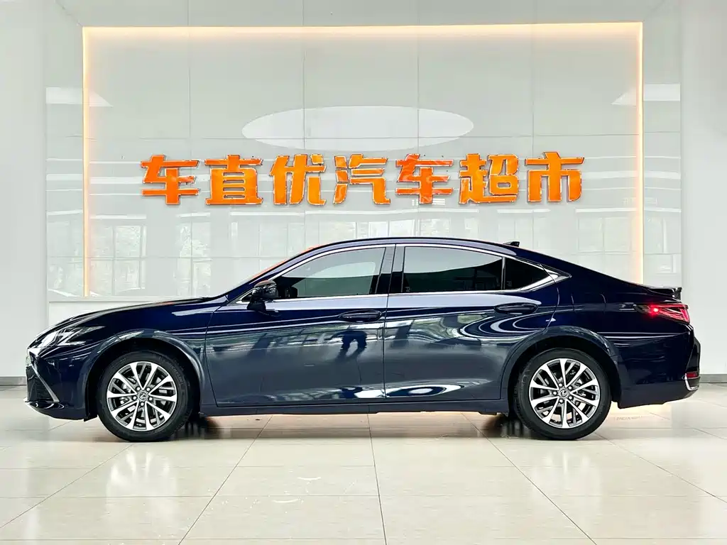 Lexus ES — миниатюра 4