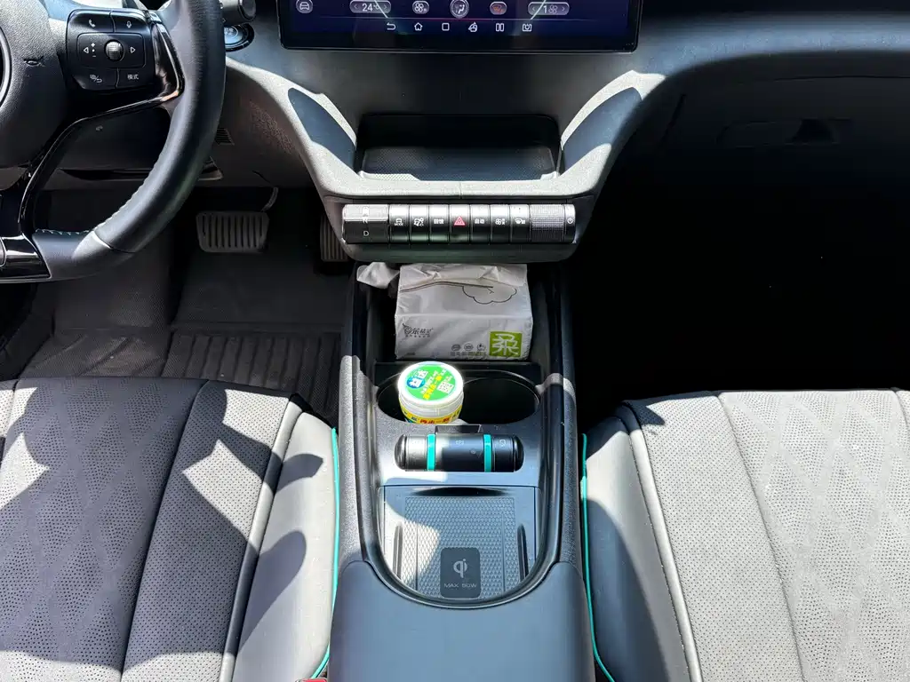 BYD Dolphin — миниатюра 16