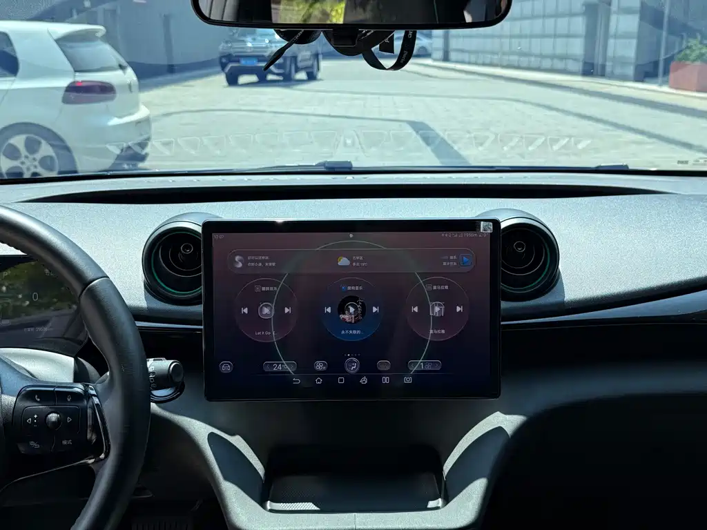 BYD Dolphin — миниатюра 15