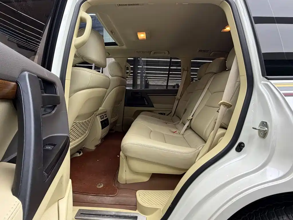 Toyota Land Cruiser — миниатюра 14