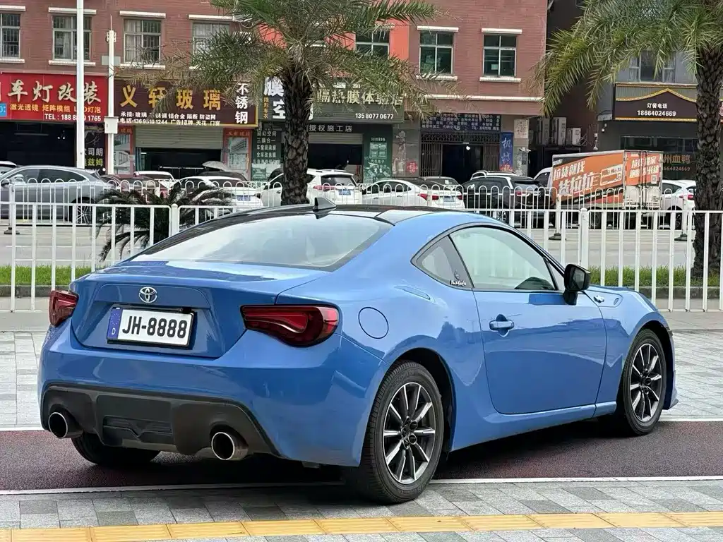 Toyota 86 2014 2.0L MT Luxury