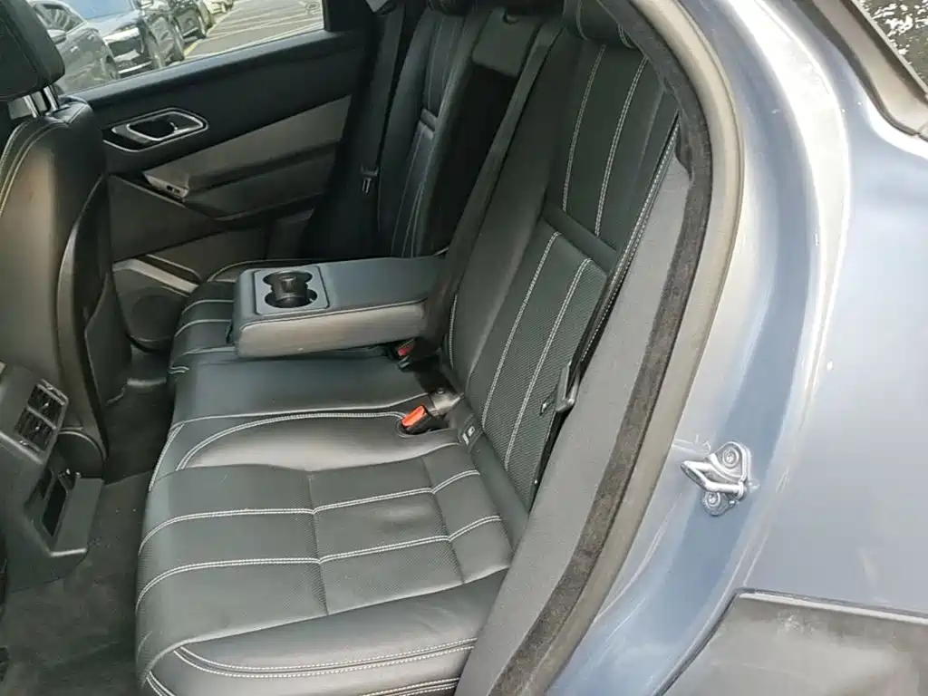 Land Rover Velar — миниатюра 17